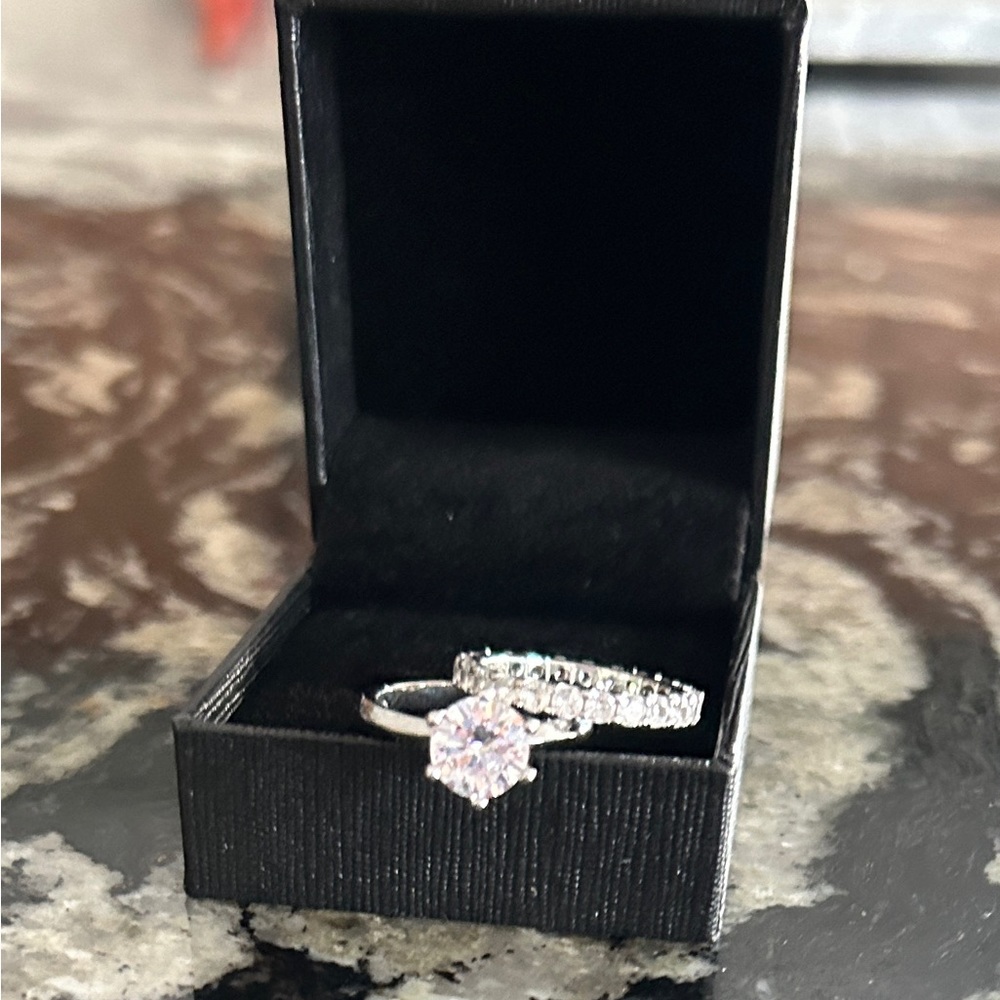 2CT engagement & eternity band set - size 6
